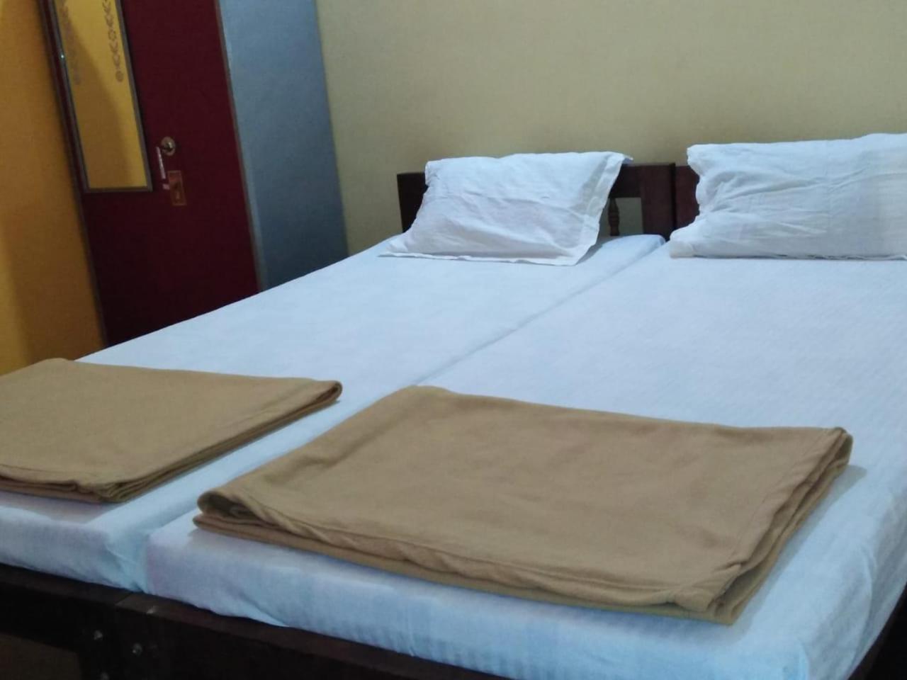 Shanthi Krishna Residency Gokarna  Bagian luar foto